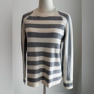 Tommy Hilfiger Gray and Cream Striped Crewneck Sweater
